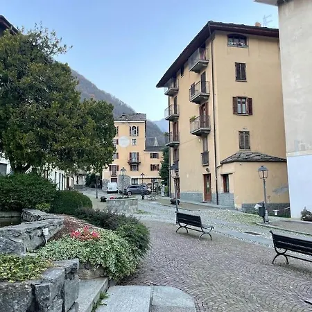 Апартаменты Ampio Bilocale Con Vista Montagne, Centro