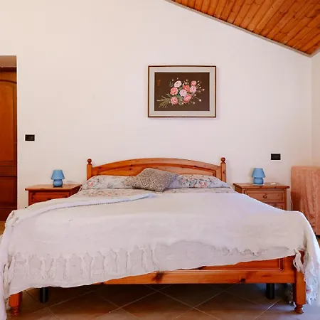 Ampio Bilocale Con Vista Montagne, Centro Апартаменты Ceres