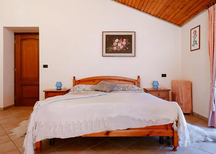 Ampio Bilocale Con Vista Montagne, Centro Apartment Ceres