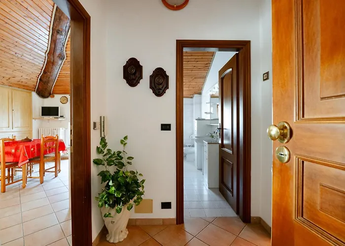 Apartment Ampio Bilocale Con Vista Montagne, Centro Ceres